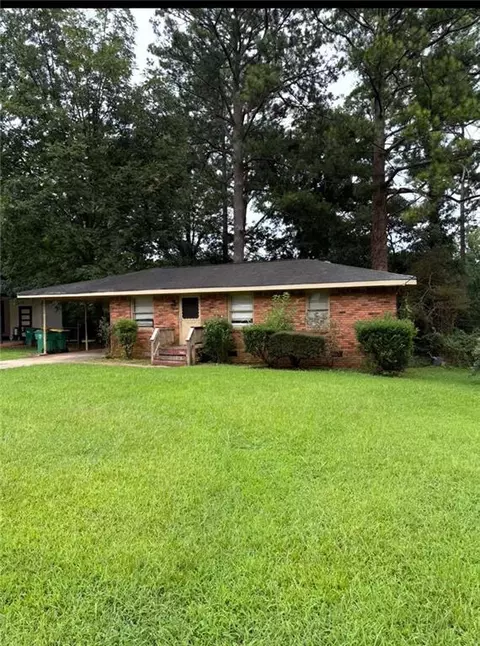 1147 Evelyn Dr, Forest Park, GA 30297