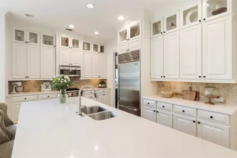Kitchen - 12729 Lecoma Trce, Milton, GA 30004 photo 3 of 9