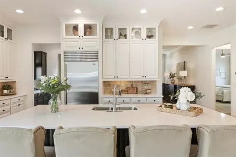 Kitchen - 12729 Lecoma Trce, Milton, GA 30004 photo 2 of 9