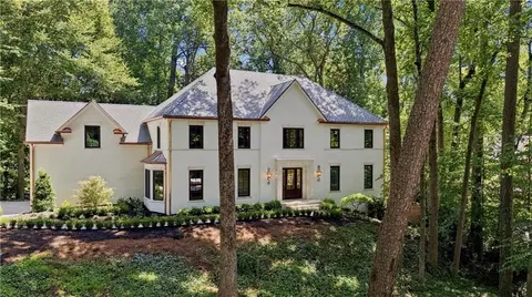 4095 Glen Devon Dr NW, Atlanta, GA 30327