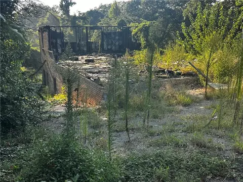 2811 Palm Dr, East Point, GA 30344