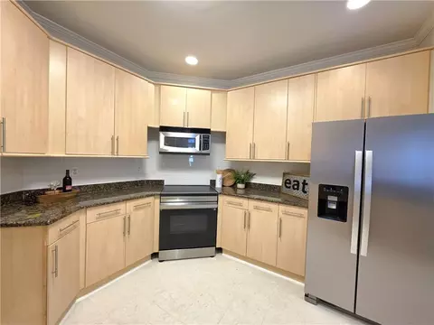 Kitchen - 4085 Howell Ferry Rd, Duluth, GA 30096 photo 2 of 2