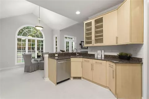 Kitchen - 4085 Howell Ferry Rd, Duluth, GA 30096 photo 3 of 5