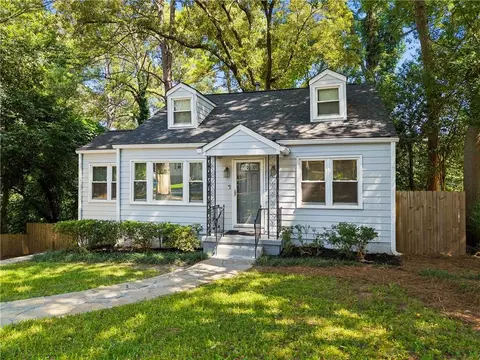 Exterior - 448 E Pharr Rd, Decatur, GA 30030 photo 12 of 15