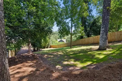 Exterior - 448 E Pharr Rd, Decatur, GA 30030 photo 7 of 15