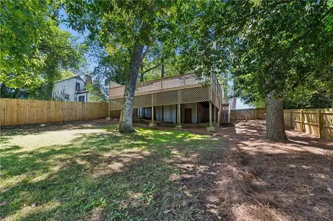 Exterior - 448 E Pharr Rd, Decatur, GA 30030 photo 10 of 15