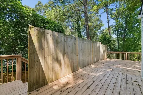 Exterior - 448 E Pharr Rd, Decatur, GA 30030 photo 2 of 15