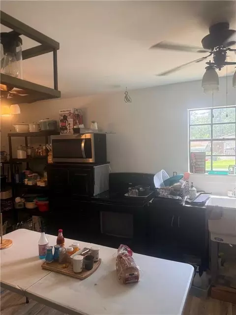 Kitchen - 142 Scott Rd, Cairo, GA 39827 photo 5 of 5