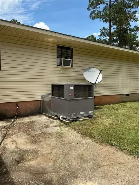 Exterior - 142 Scott Rd, Cairo, GA 39827 photo 3 of 5