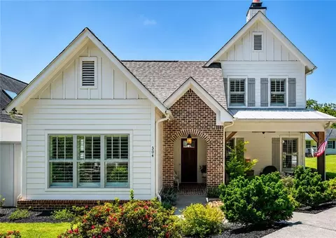 304 Woodstock Seven Dr, Woodstock, GA 30188