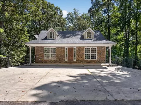 825 Rue Fluer De Lis, Lavonia, GA 30553