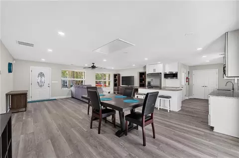 Dining - 224 Doster Ave, Monroe, GA 30656 photo 2 of 2