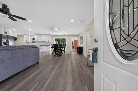 Entry Way - 224 Doster Ave, Monroe, GA 30656 photo 1 of 1