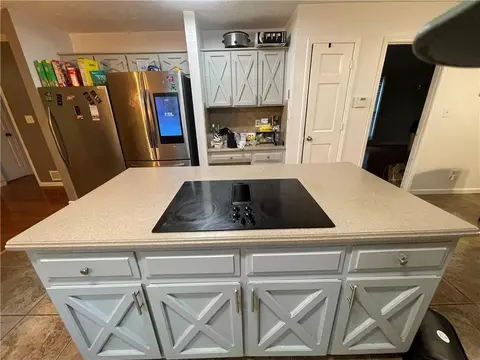 215 Dix Lee On Dr, Fayetteville, GA 30214