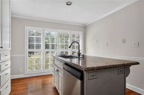 Kitchen - 2210 E Doublegate Dr, Albany, GA 31721 photo 3 of 4