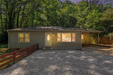 6709 Baker Dr, Lithia Springs, GA 30122