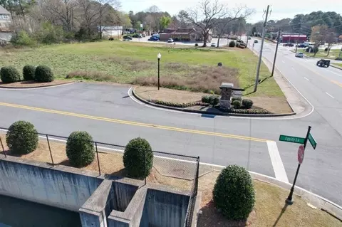 4086 Marietta St, Powder Springs, GA 30127