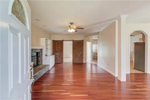 Living - 706 Crowell Rd N, Covington, GA 30014 photo 1 of 3