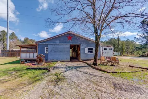 Exterior - 706 Crowell Rd N, Covington, GA 30014 photo 3 of 6