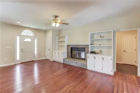 Living - 706 Crowell Rd N, Covington, GA 30014 photo 2 of 3