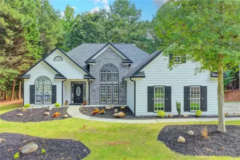 6316 Green Oak Rdg, Flowery Branch, GA 30542