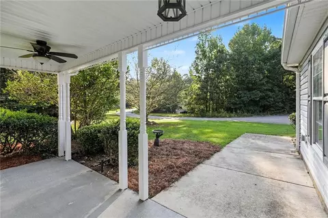 Exterior - 250 Dillion Dr, Hampton, GA 30228 photo 8 of 10