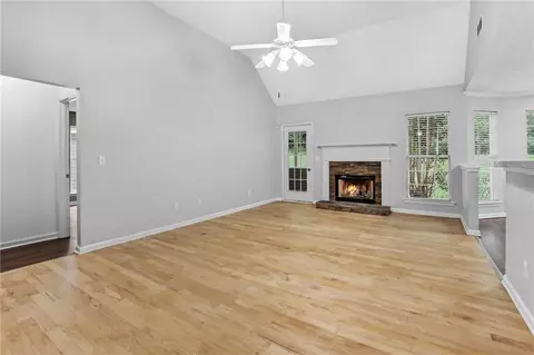 Living - 250 Dillion Dr, Hampton, GA 30228 photo 2 of 4