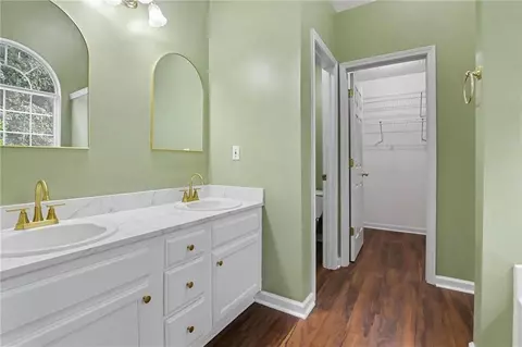 Bath - 250 Dillion Dr, Hampton, GA 30228 photo 1 of 3