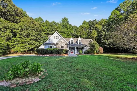 Exterior - 250 Dillion Dr, Hampton, GA 30228 photo 4 of 10