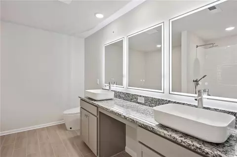 Bath - 11516 Kimberly Way #28, Hampton, GA 30228 photo 1 of 6