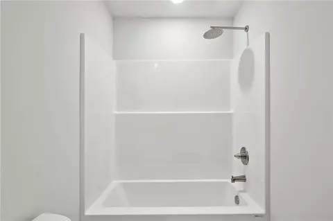 Bath - 11516 Kimberly Way #28, Hampton, GA 30228 photo 6 of 6