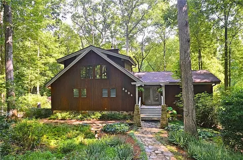 3294 Creekside Dr, Conyers, GA 30094