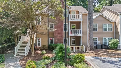 2210 River Heights Ct SE, Marietta, GA 30067