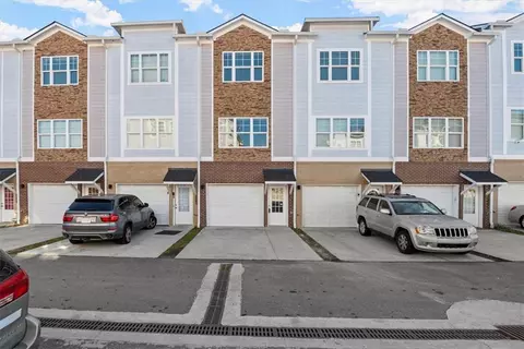 2017 Ocean Dr, Atlanta, GA 30318