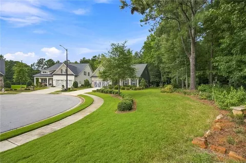 Exterior - 301 Ellington Dr, Canton, GA 30115 photo 2 of 4