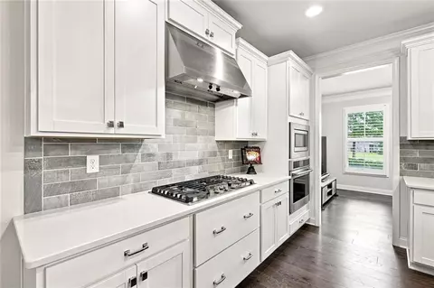 Kitchen - 301 Ellington Dr, Canton, GA 30115 photo 6 of 6