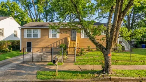 784 Avenida St SW, Atlanta, GA 30318