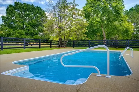 Exterior - 15 Davis Rd, Jefferson, GA 30549 photo 13 of 16