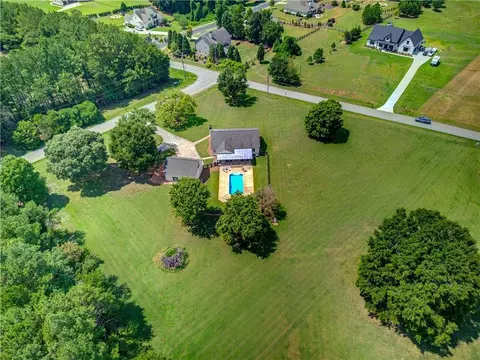 View/Area - 15 Davis Rd, Jefferson, GA 30549 photo 3 of 3