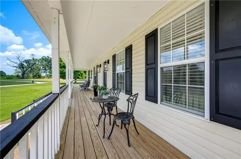 Exterior - 15 Davis Rd, Jefferson, GA 30549 photo 5 of 16