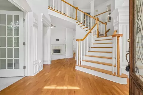 Entry Way - 905 Yosemite Dr, Suwanee, GA 30024 photo 2 of 5