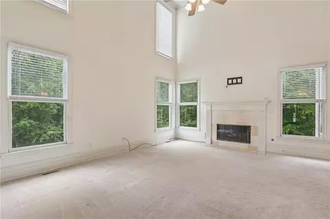Living - 905 Yosemite Dr, Suwanee, GA 30024 photo 3 of 8