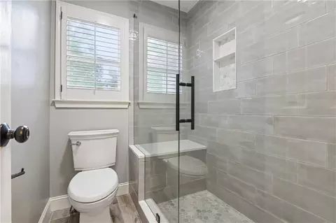 Bath - 905 Yosemite Dr, Suwanee, GA 30024 photo 3 of 8