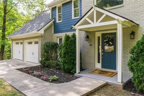 141 Shadowlake Ln SE, Marietta, GA 30067