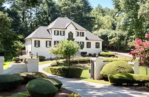 4576 Ridgegate Dr, Duluth, GA 30097 photo 2