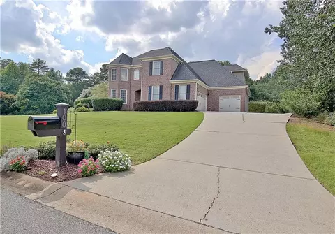 100 Grouse, Fayetteville, GA 30215
