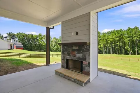 Exterior - 360 May Ln, Carnesville, GA 30521 photo 3 of 7