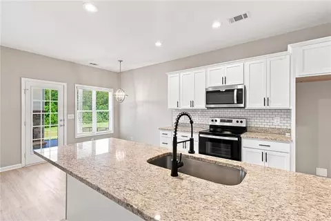 Kitchen - 360 May Ln, Carnesville, GA 30521 photo 1 of 4