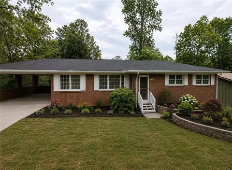 3002 Boring Ct, Decatur, GA 30034