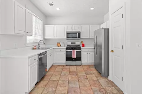 Kitchen - 201 Harmony Ct, Milton, GA 30004 photo 1 of 2